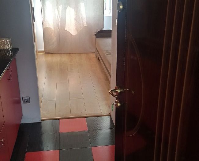 BRASADAS vinde garsoniera etaj 4/4 Micro 17 Somesului. - Poză 2