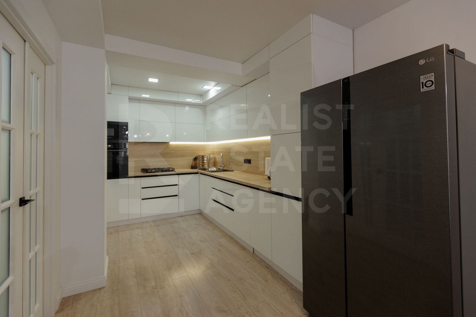 Vânzare, apartament, 2 camere+living, str. Alexandru Cel Bun, Ialoveni - Poză 11