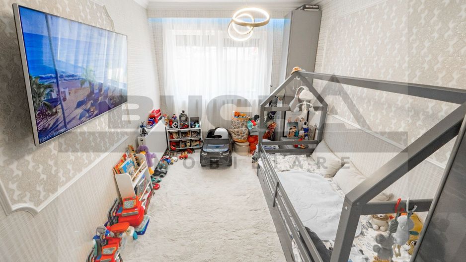 Apartament 3 camere,  70 mp, gradina 128 mp, parcare, zona Vivo - Poză 10
