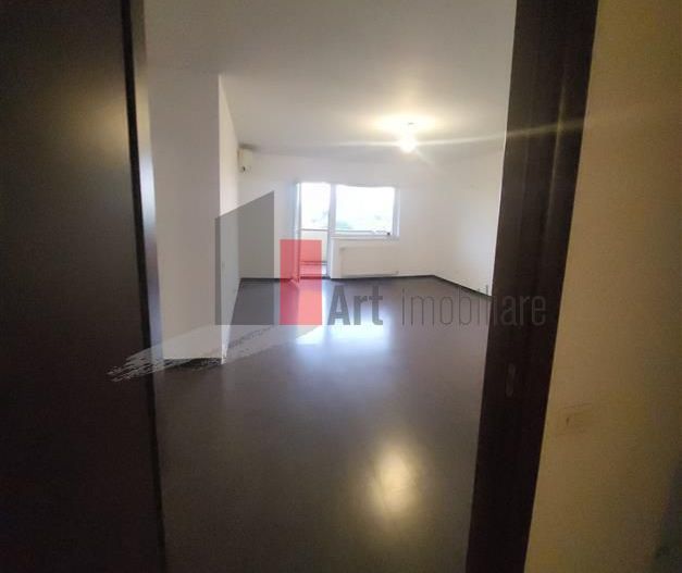 Apartament 3 camere Vitan metrou Mihai Bravu - Poză 5