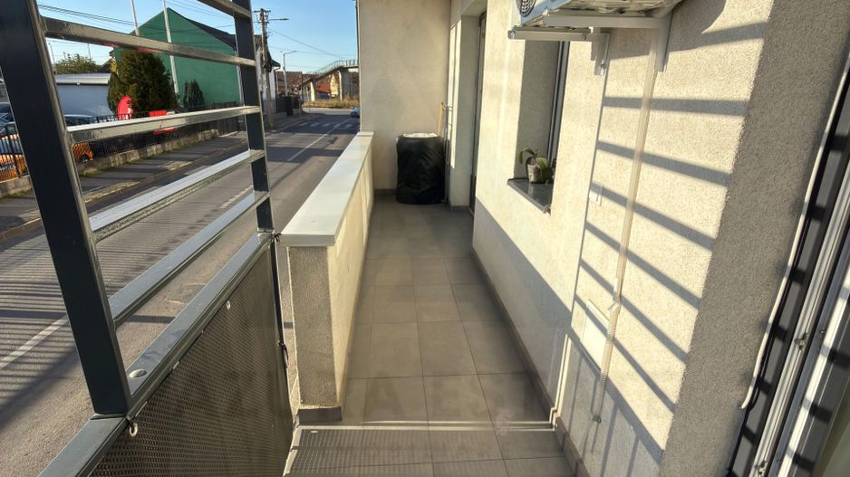 Apartament utilat 3 camere etaj 1 balcon 10 mp si parcare in Terezian - Poză 13