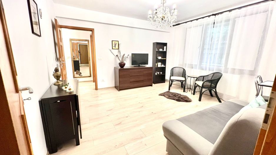 Apartament 3 camere în zona Ultracentrală - Poză 1