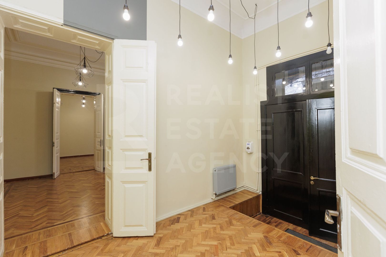 Chirie, spațiu comercial, 115 mp, str. Mihai Eminescu, Centru - Poză 4