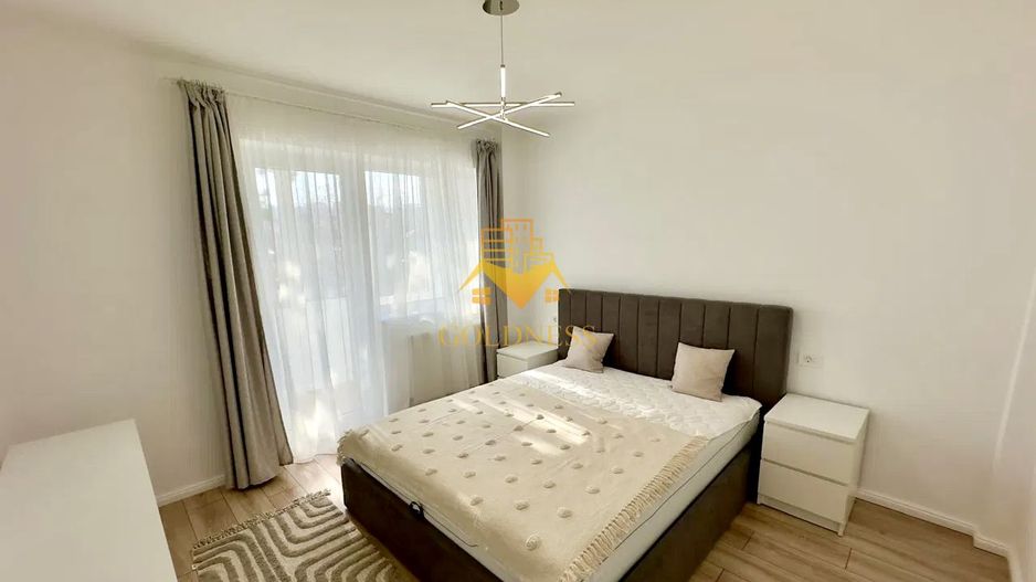 2 camere semidecomandate, Prima Inchiriere, Hotel Royal Gheorgheni - Poză 1