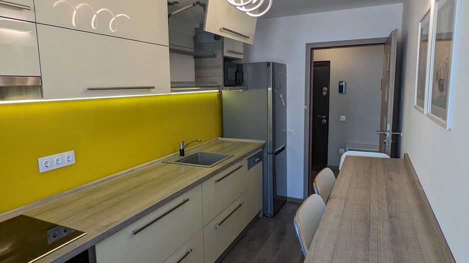 Langa Mall Coresi, in complexul Urban, 2 camere mobilate, 550 euro/luna - Poză 9