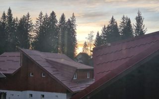 Comision 0 - Apartament în vilă, spațios, priveliște spre cabana Postăvaru - Poză 1