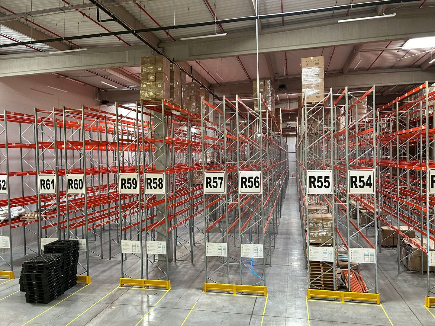 Spațiu cu rafturi pentru Logistică/Depozitare - Poză 8