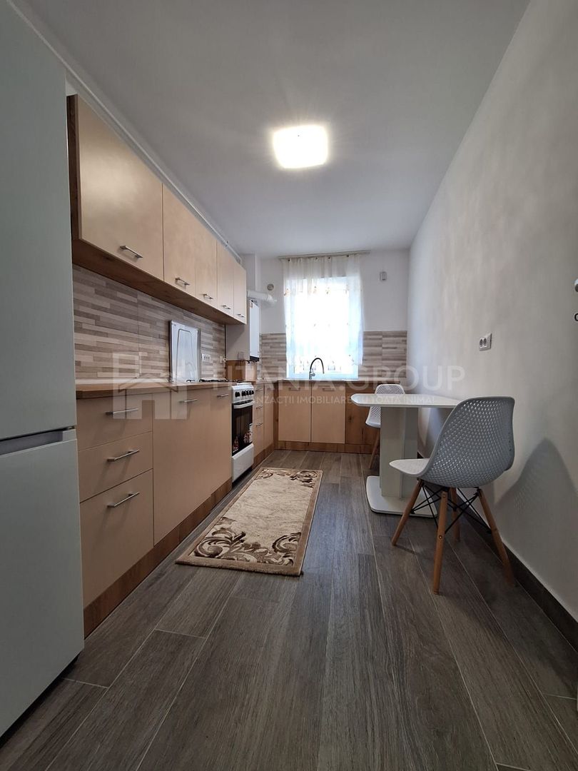 Apartament modern 2 camere decomandat, zona Coresi - Poză 3