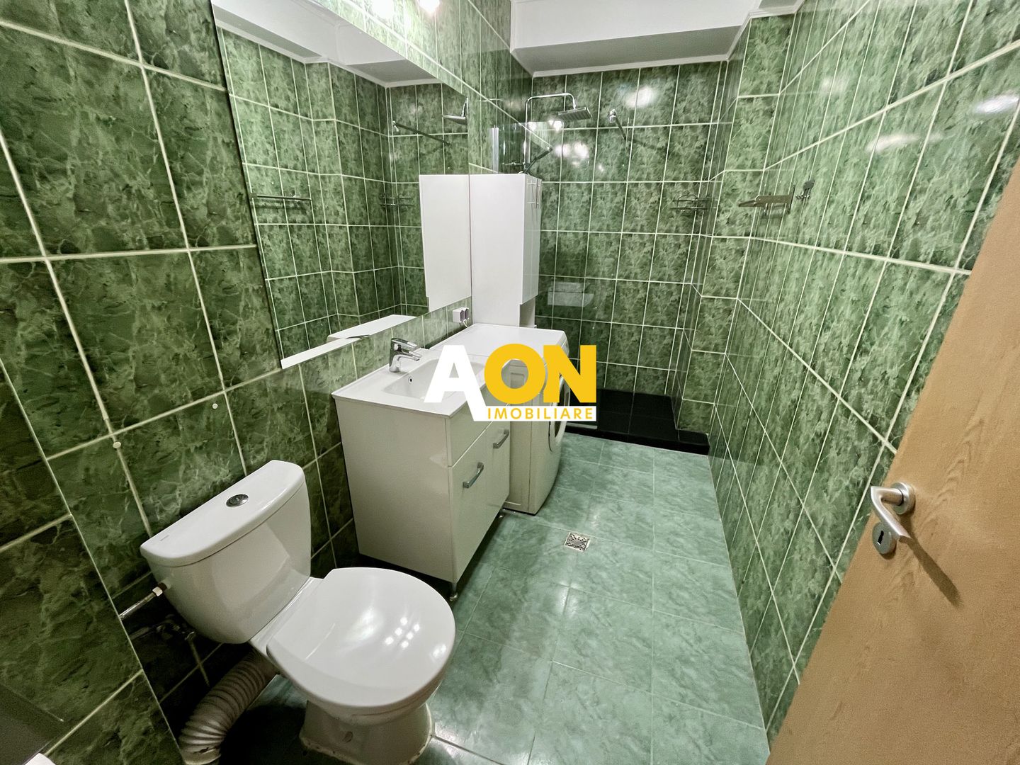 Apartament cu 2 Camere, Etaj 2, Zona Stadion - Poză 6