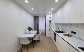 Apartament cu 2 camere+living, str. Regina Elizabeta, Durlești - Poză 3