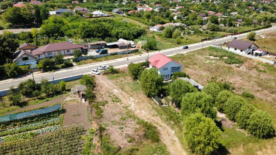 TEREN INTRAVILAN 1.100 mp, zona Școala Brodoc; - Poză 3