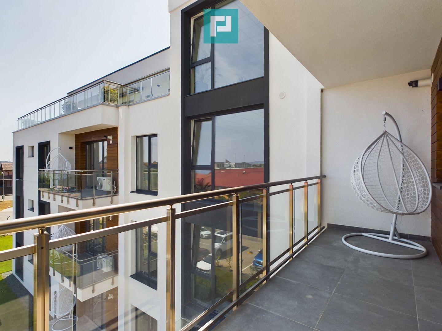 Apartament nou cu 3 camere, în Via Carmina! - Poză 1