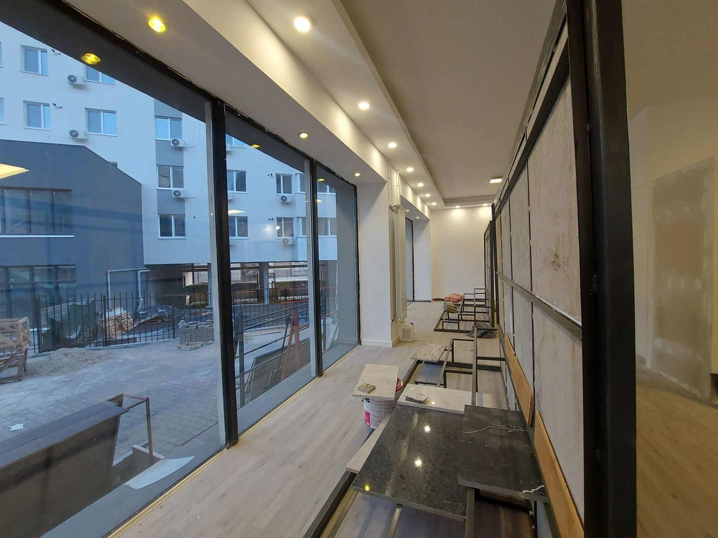 Spatiu comercial Mihai Bravu | langa statia de metrou 180Mp | Nou - Poză 3