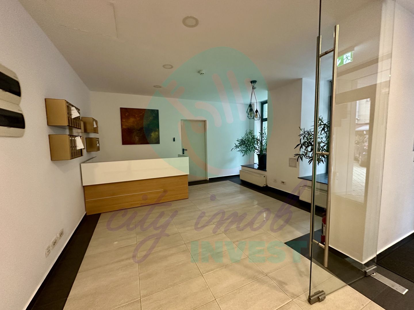 Spatiu cu view si terasa ideal atat pentru birou cat si pentru locuinta - Poză 14