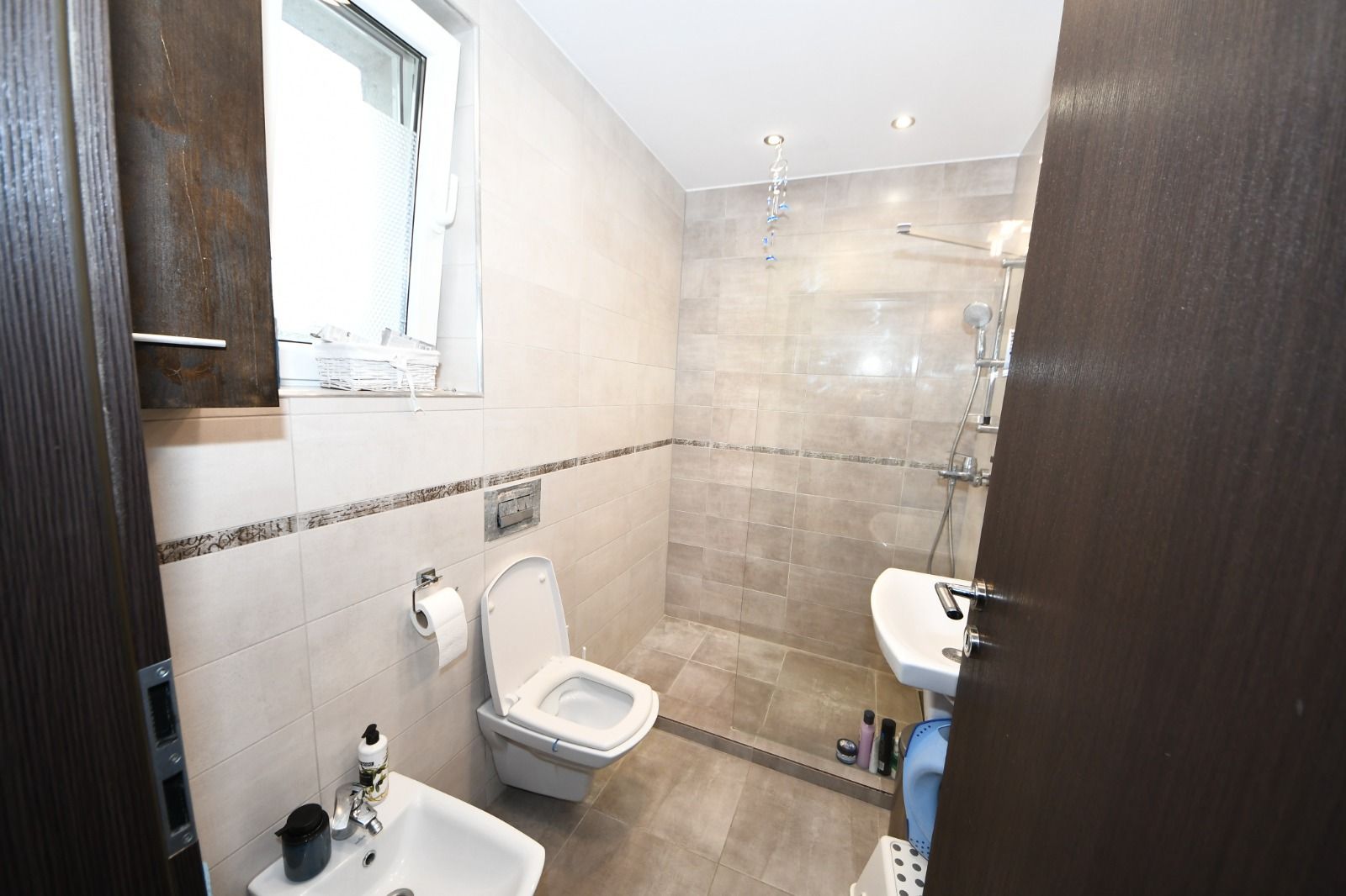 Casa moderna, constructie 2019 – eficienta energetica clasa A, 4 dormitoare - Poză 7