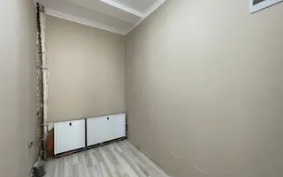 Casă / Vilă cu 4 camere de închiriat - Dezmir - Poză 15