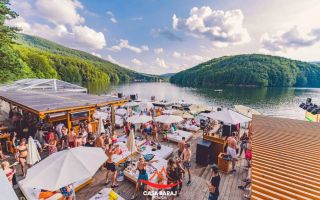 Investitie Valiug lacul Gozna Casa utilata 5 camere parau padure - Poză 26