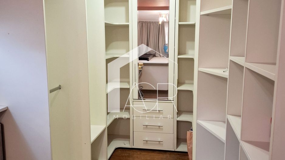 Casa P+M, cu 5 camere, zona Central - Poză 21