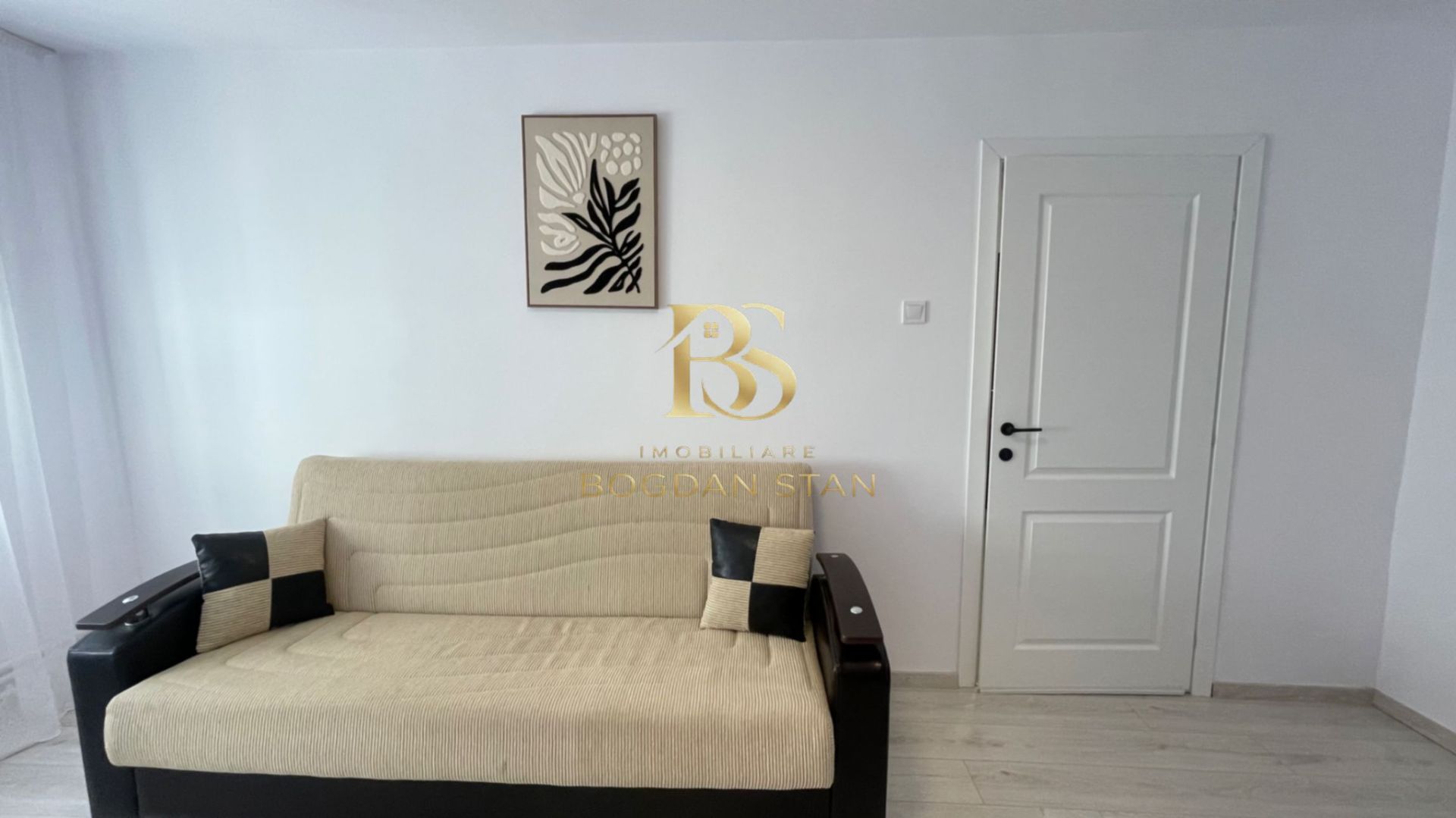 Apartament 3 camere de închiriat | Etajul 2 | Zona Micro 17 - Poză 2