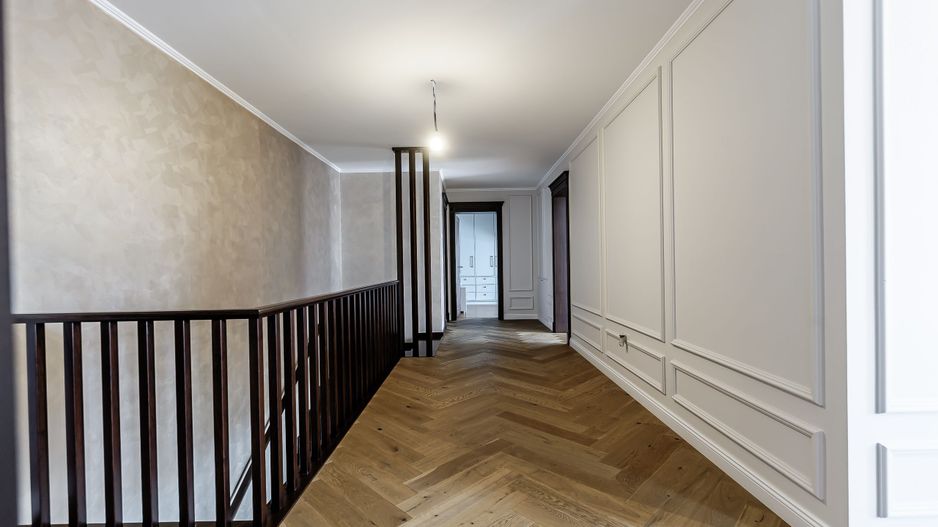 Vilă de lux, pentru o familie numeroasă, Spațiu, confort și intimitate - Poză 13