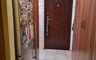 BRASADAS vinde ap 2 cam la etajul 3 in 14 Mai. - Poză 3