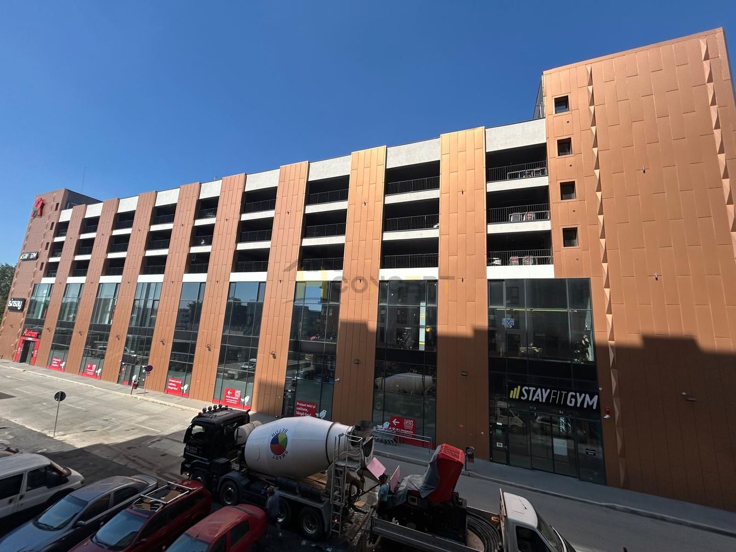 Inchiriere 2 camere Apollo Pasarela Berceni loc de parcare subteran - Poză 12