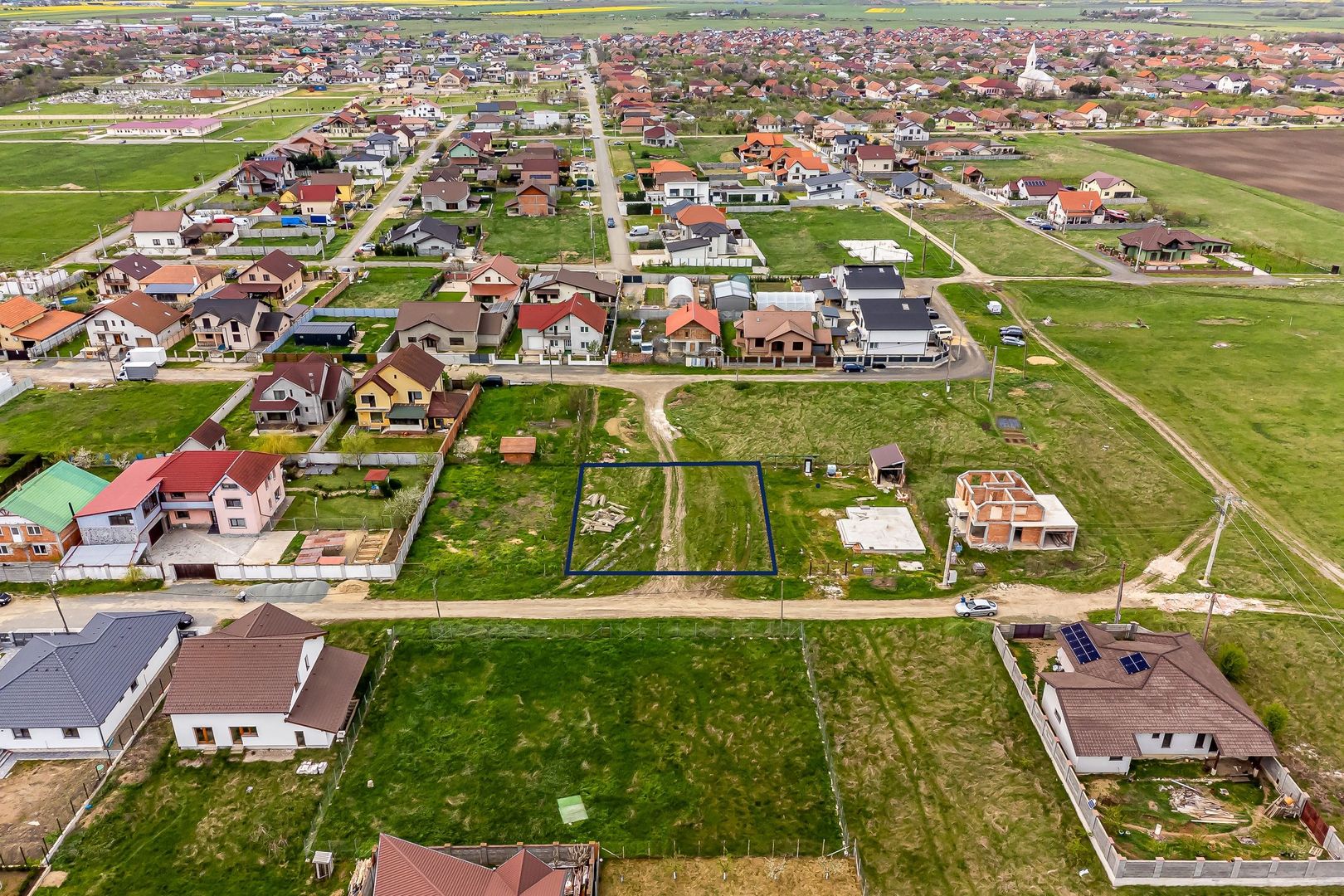 PRET NOU! Teren intravilan 748 mp - Sanleani, Arad - COMISION 0% - Poză 2