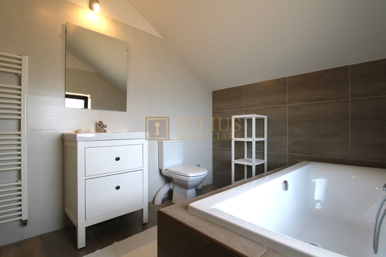 Duplex in stil scandinav, mobila de calitate, gradina si garaj. - Poză 24