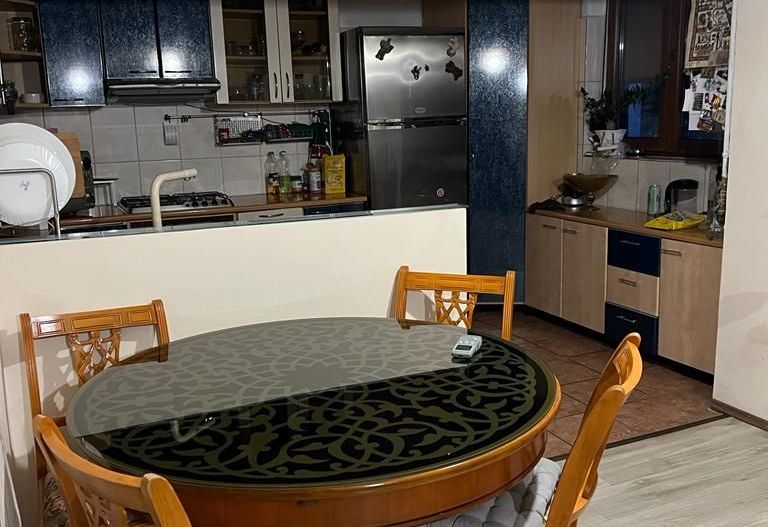 De inchiriat apartament cu 3 camere, str. Anghel Saligny, 450 euro - Poză 1