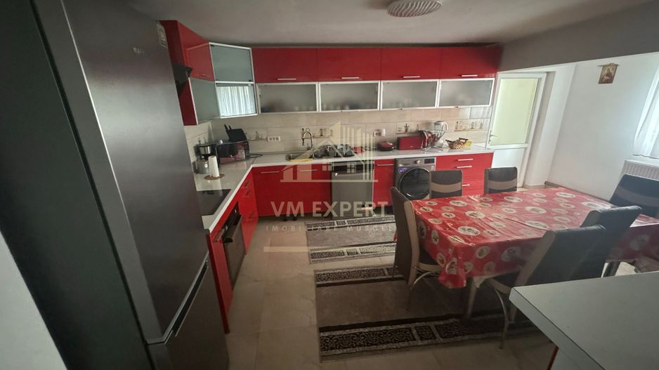 VILA 5 CAMERE TEREN 1200 MP, LAZARESTI (SCHITU GOLESTI) - Poză 11