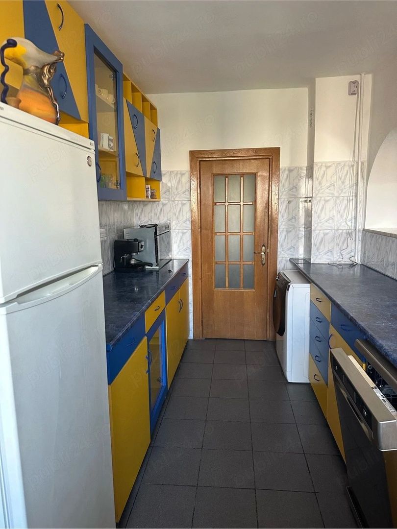 Apartament decomandat 3 camere - Poză 6