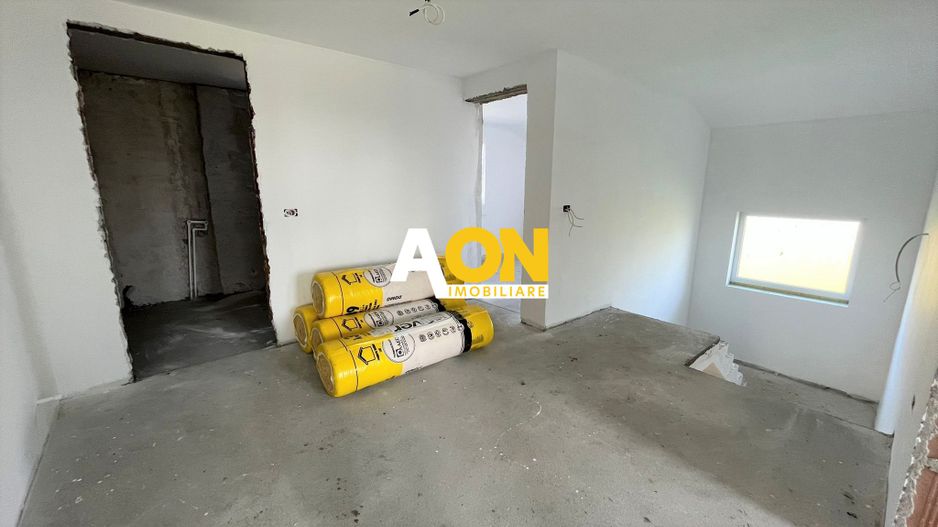 Casa de vanzare, S+P+M, 6 Camere, 2 Bai - Poză 12