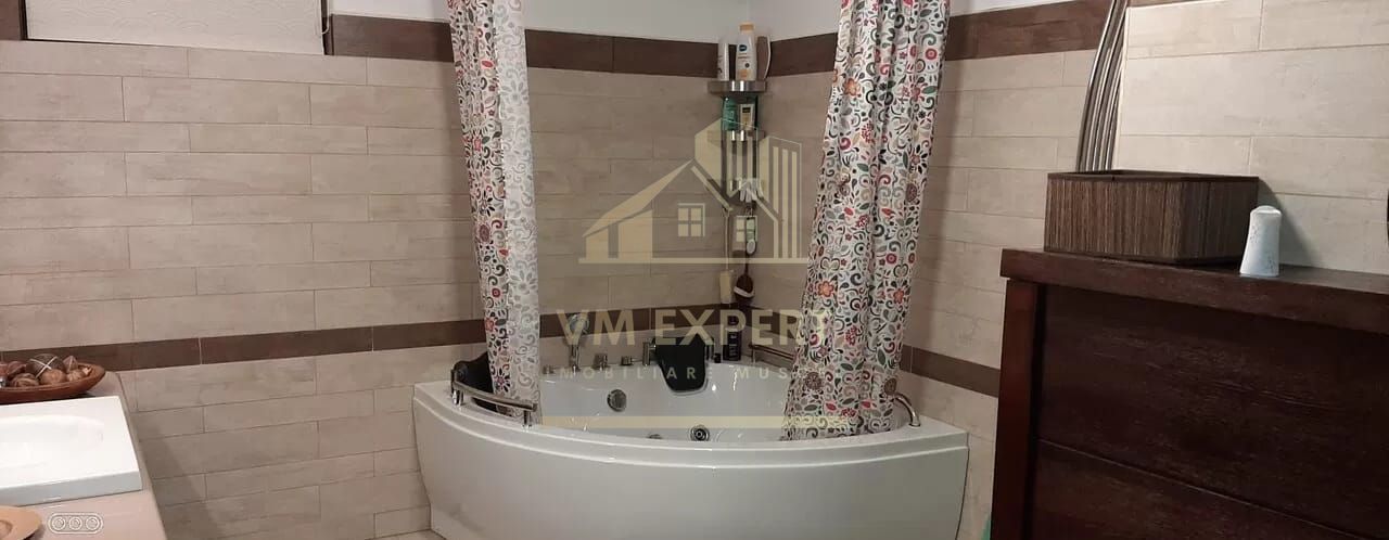 VILA 8 CAMERE, TEREN 1294 MP + 2712 MP PADURE, CAMPULUNG - Poză 13