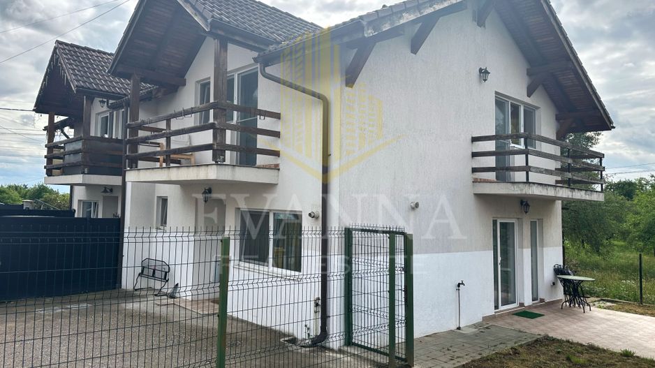 Jumatate de DUPLEX de vanzare - Poză 1