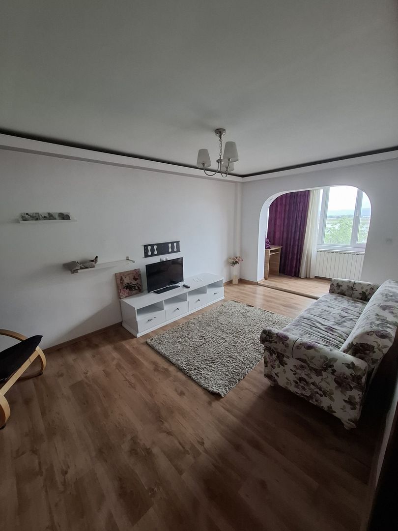 Apartament 3 camere decomandat insula de agrement - Poză 1