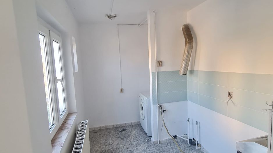 De inchiriat apartament cu 3 camere , Tineretului sector4 - Poză 7