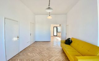Apartament ultracentral cu vedere superbă, super investiție - Poză 8