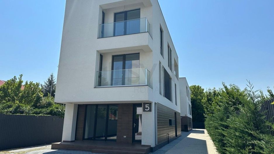REV2005001 Vila exclusivita Erou Iancu Nicolae I 333 mp I Finisaje premium - Poză 1