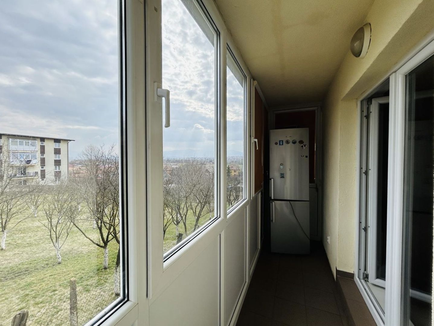 Apartament 2 camere, la cheie, balcon, boxa, loc de parcare - Poză 12
