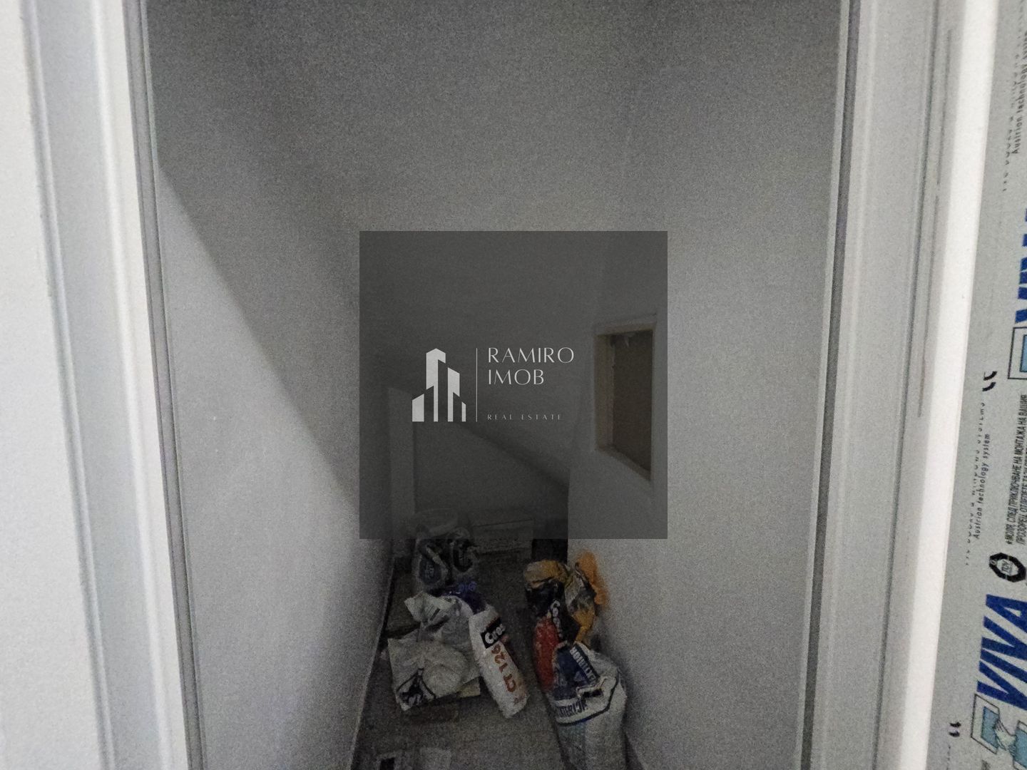 Casa renovata 105mp utili si curte libera 45mp -Eroii Revolutiei - Poză 11