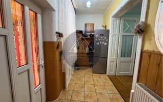 Apartament la casă de 2 camere, Medias - Poză 3