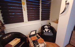 Oferim spre vânzare apartament cu 3 camere Dambu Pietros - Poză 7