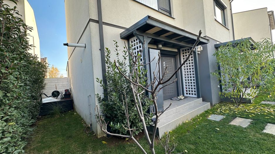 Duplex despărțit prin carpot - Poză 32