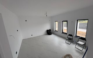 Casa la sol, 80mp, MIroslava-Voinesti, 145000euro - Poză 2