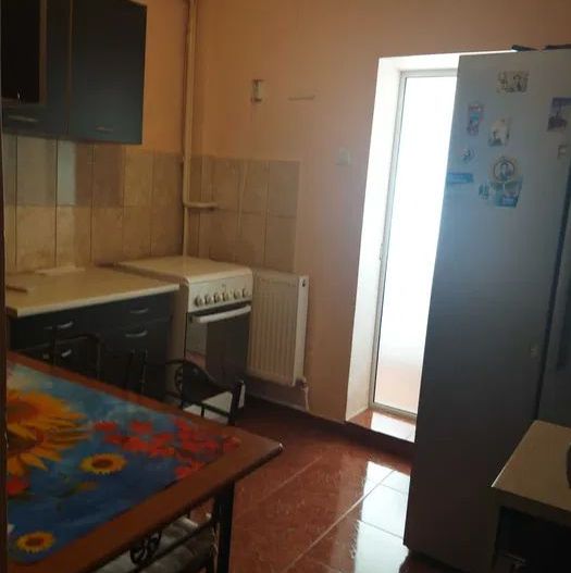Apartament cu 3cam,in micro 21,et 1 - Poză 3