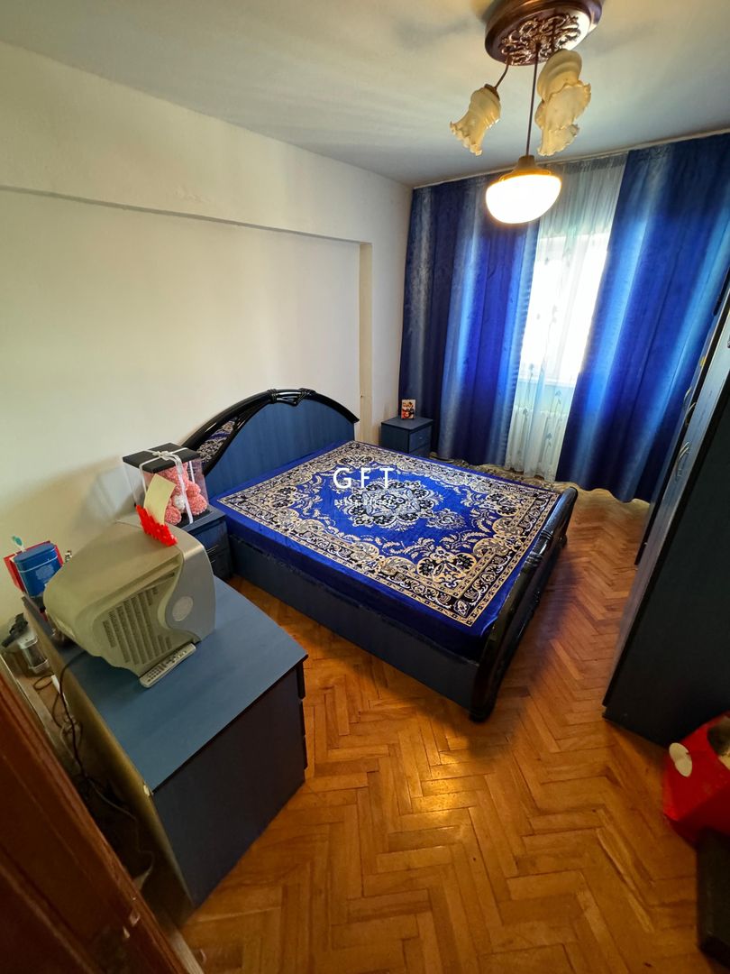 Apartament 3 camere, zona centrala - Poză 4