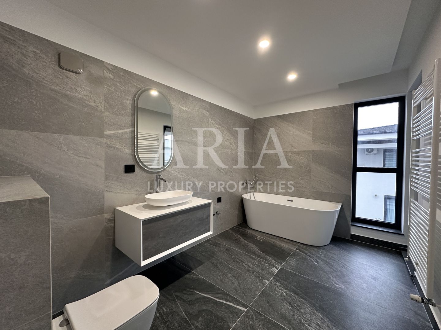 Vila de LUX cu 7 camere IANCU NICOLAE - Poză 20