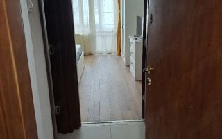 Inchiriez garsoniera vis a vis de Athenee Palace nou renovata - Poză 3
