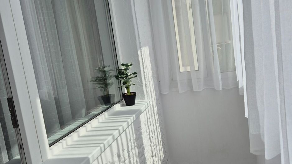 AP. 2 CAMERE RAHOVA,BUCATARIE INCHISA ,BLOC REABILITAT, LOC PARCARE - Poză 5