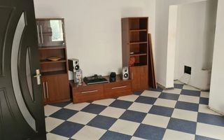 Apartament 2 camere - 51mp | Moșilor - Bloc 1982 | Etaj 1 - Poză 2